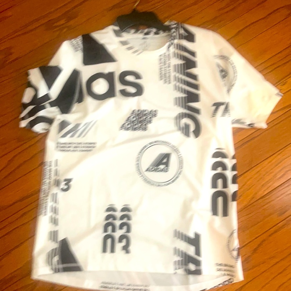 New Adidas Men’s Dri -Fit shirt